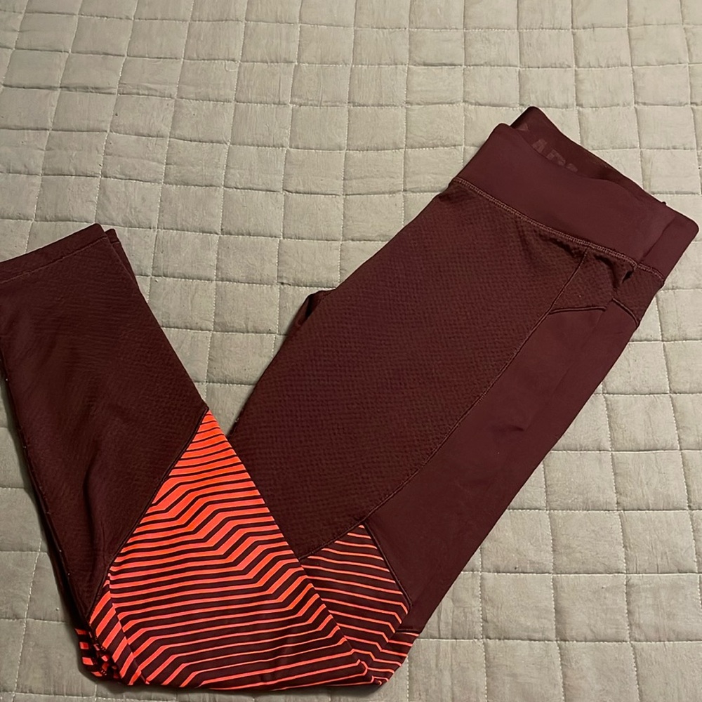 Like new Under Armour leggings